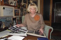 Вдова художника Нина Королева.