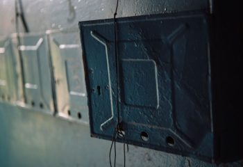 В доме на углу Бахарова и Социалки. Фото: Татьяна Удодова basin 15