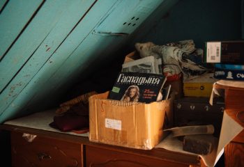 В доме на углу Бахарова и Социалки. Фото: Татьяна Удодова basin 17