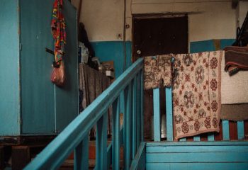 В доме на углу Бахарова и Социалки. Фото: Татьяна Удодова basin 5