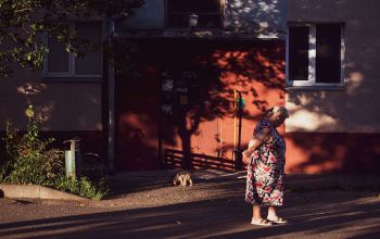 Тени июльского вечера. Адрес двора: ул. Ленина, 73. Дата съемки: 07.07.2022. Фото: Татьяна Удодова Фото: Татьяна Удодова