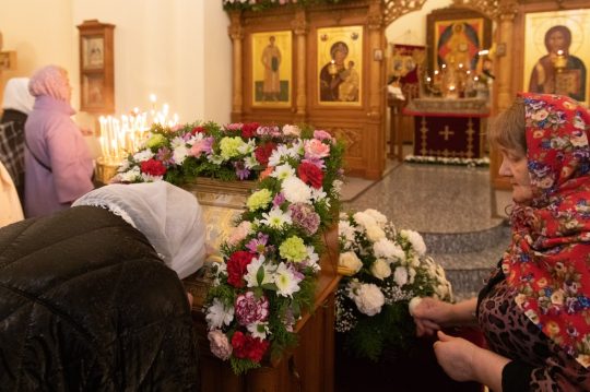 В Бобруйск доставили Благодатный огонь из Иерусалима.