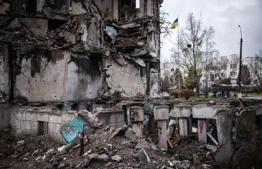 Бэнкси нарисовал картину на стене дома под Киевом.