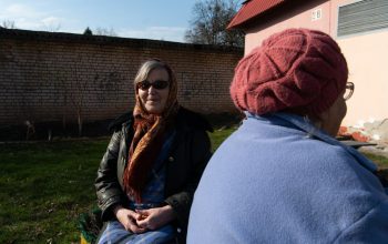 Последние сплетни. Адрес двора: ул. Пушкина, 235. Дата съемки: 08.04.2023. Фото: Татьяна Удодова Фото: Татьяна Удодова